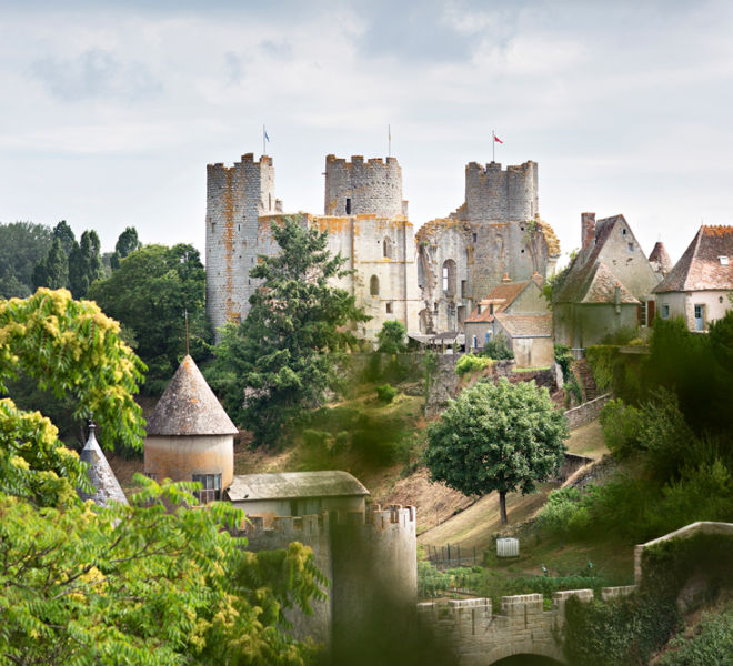 bourbon-l-archambault-Vue-Forteresse-01